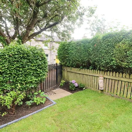 Hotel 3 Strickland Court 4*